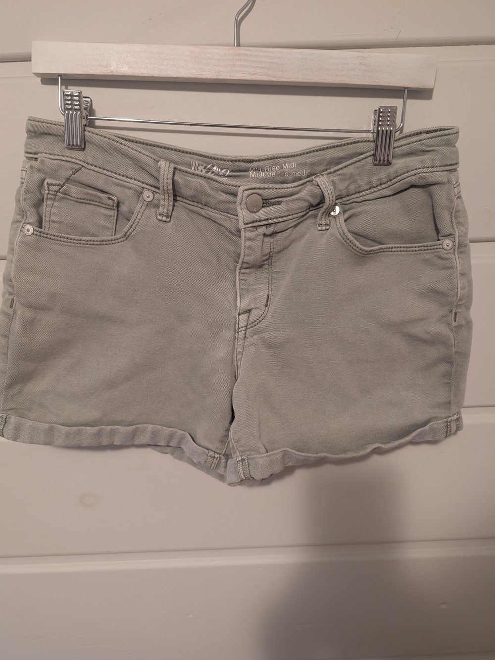 Mossimo Supply Co. Mid-Rise Olive Green Jean Shorts Size 8/29R